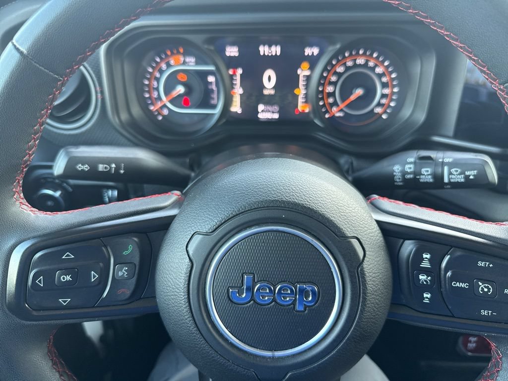 Used 2024 Jeep Wrangler Unlimited Rubicon AWD/4WD image 17