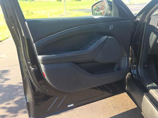 Used 2023 Ford Mustang Mach-E Select AWD/4WD image 23