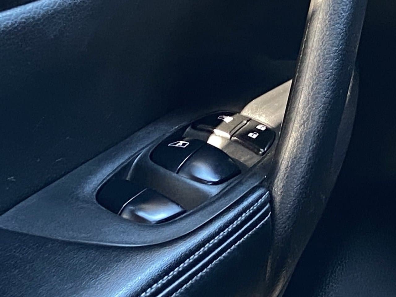Certified 2020 Nissan Rogue SV FWD image 29