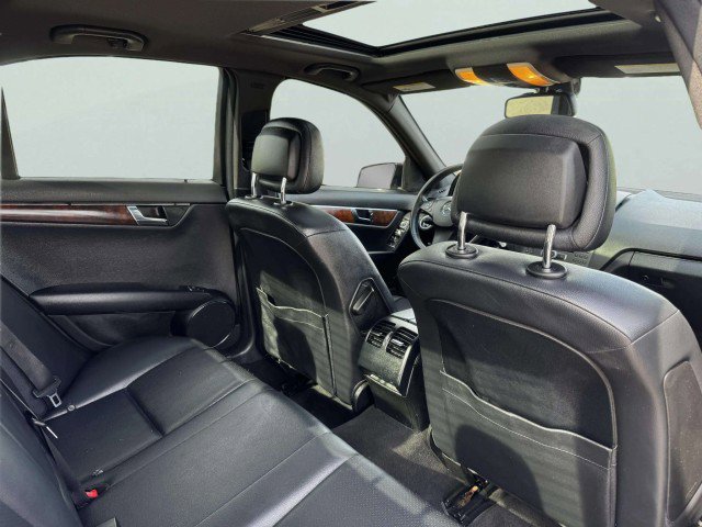 Used 2011 Mercedes-Benz C 300 Sport image 37