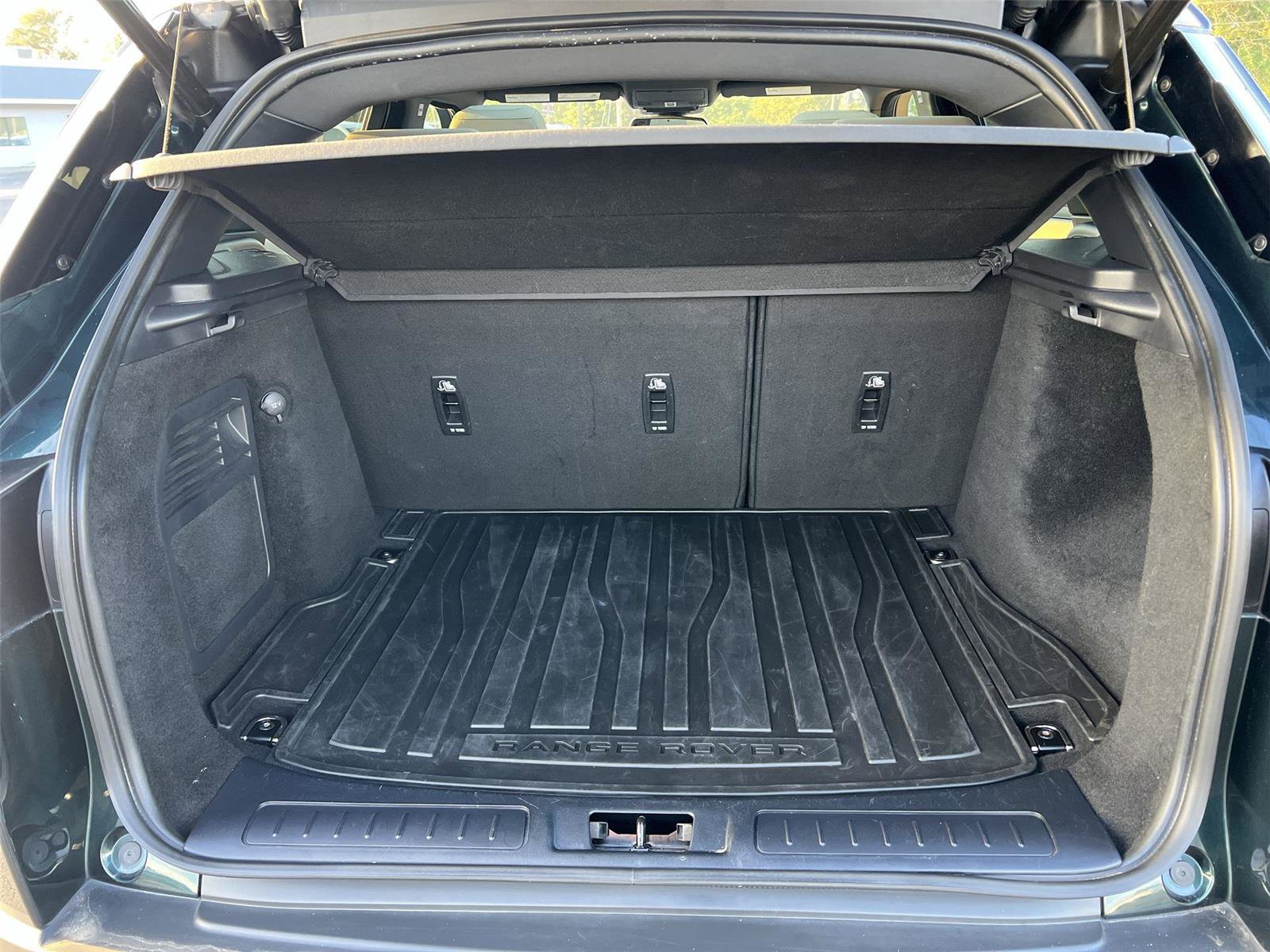 Used 2016 Land Rover Range Rover Evoque SE Premium image 23