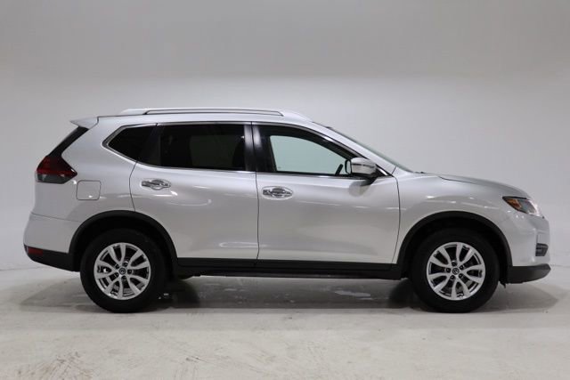 Used 2019 Nissan Rogue SV AWD/4WD image 9