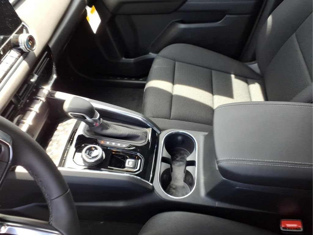 New 2026 GMC Canyon Elevation w/ Convenience Package AWD/4WD image 13