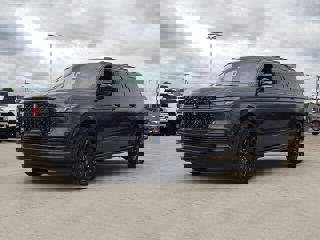 New 2025 Lincoln Navigator L Reserve image 4