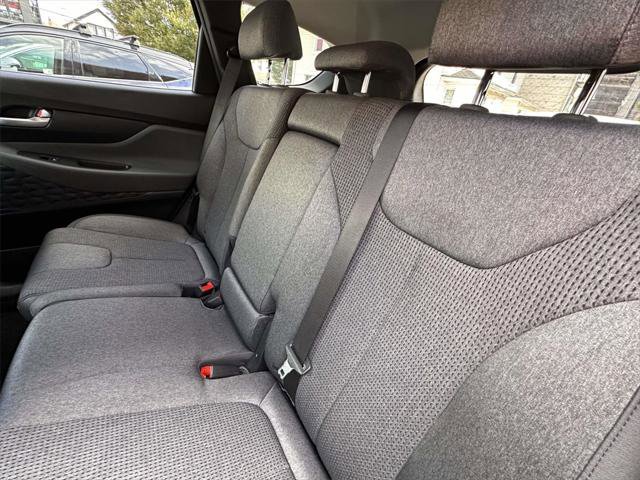 Used 2022 Hyundai Santa Fe SEL image 15