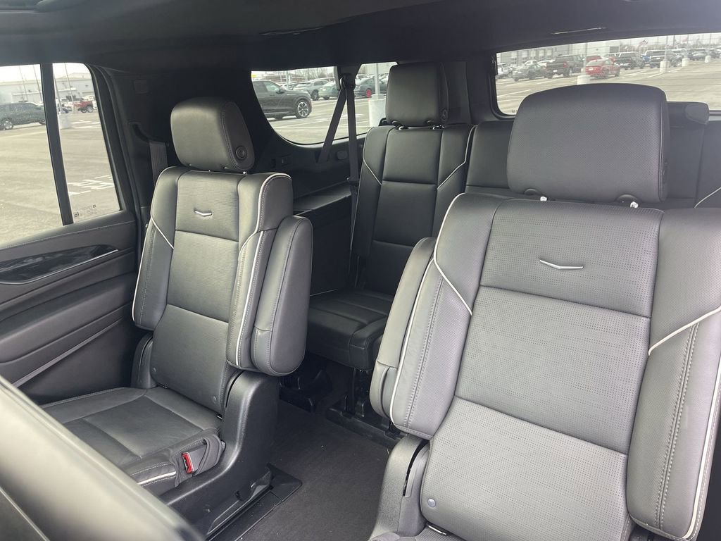 Certified 2024 Cadillac Escalade ESV Sport w/ LPO, ONYX Package image 29