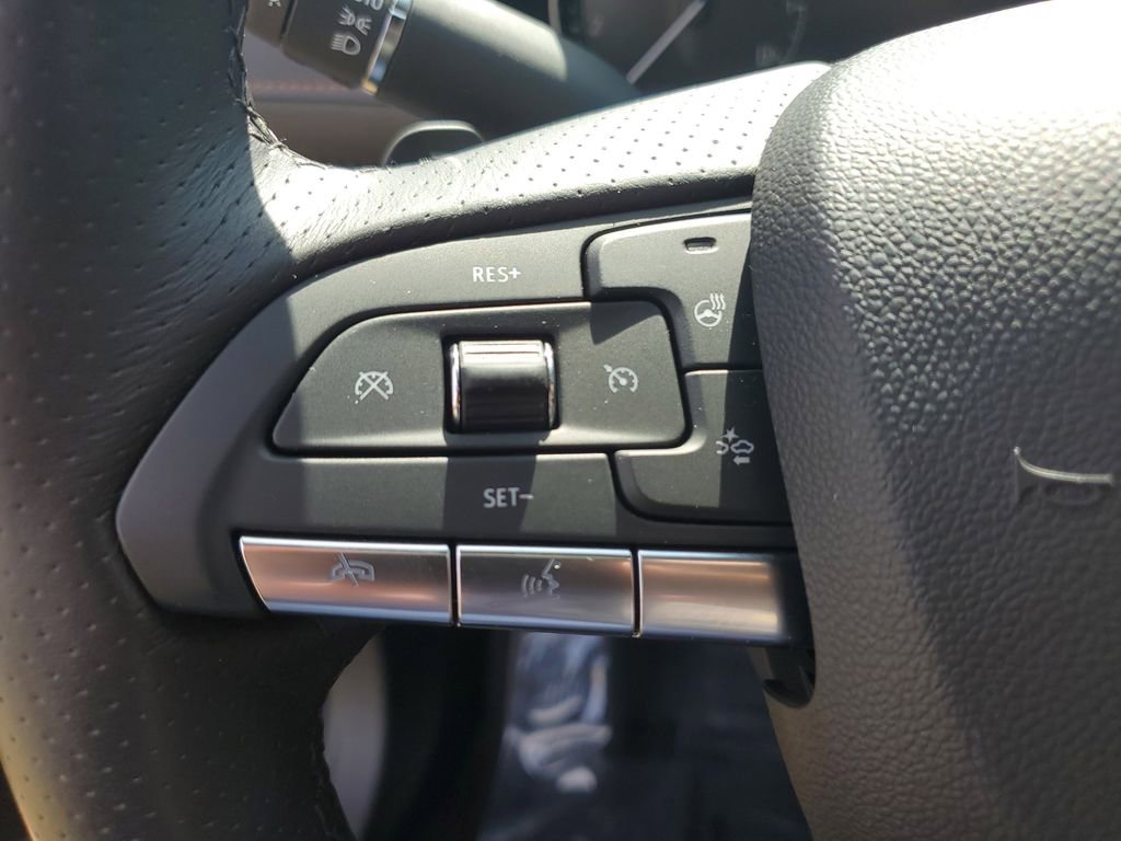 Used 2023 Cadillac XT4 Sport w/ Enhanced Visibility Package AWD/4WD image 34