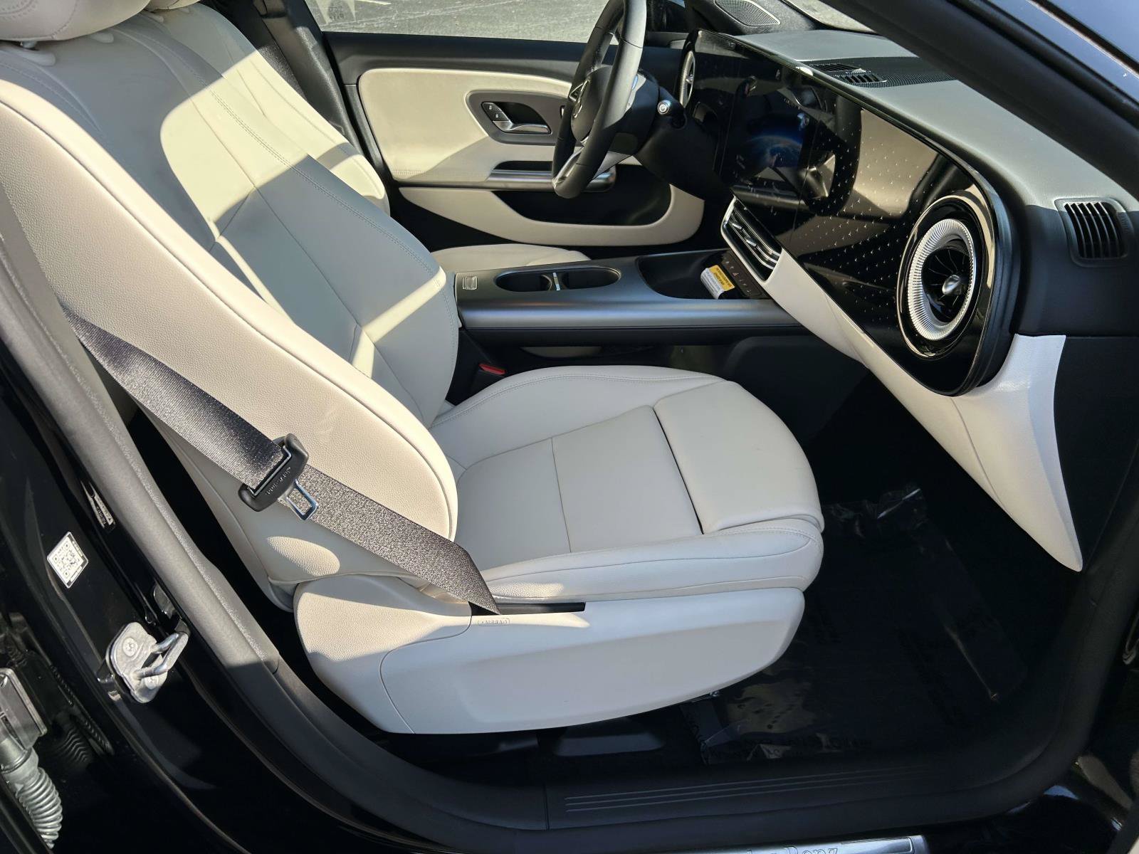 New 2027 Mercedes-Benz CLA 220 image 41