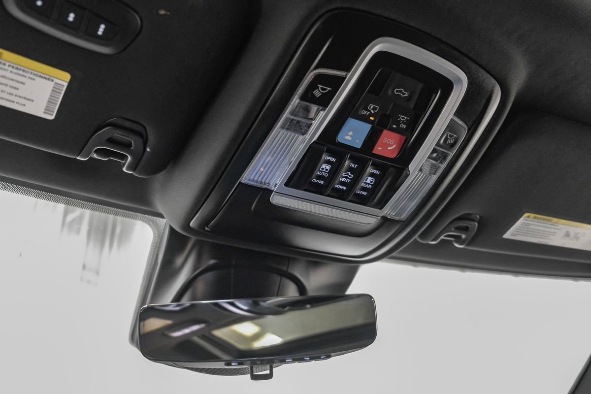 Used 2024 RAM 3500 Laramie w/ Night Edition image 24