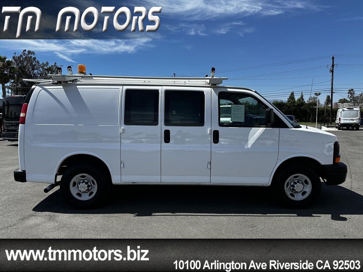 Used 2008 Chevrolet Express 2500 RWD image 15