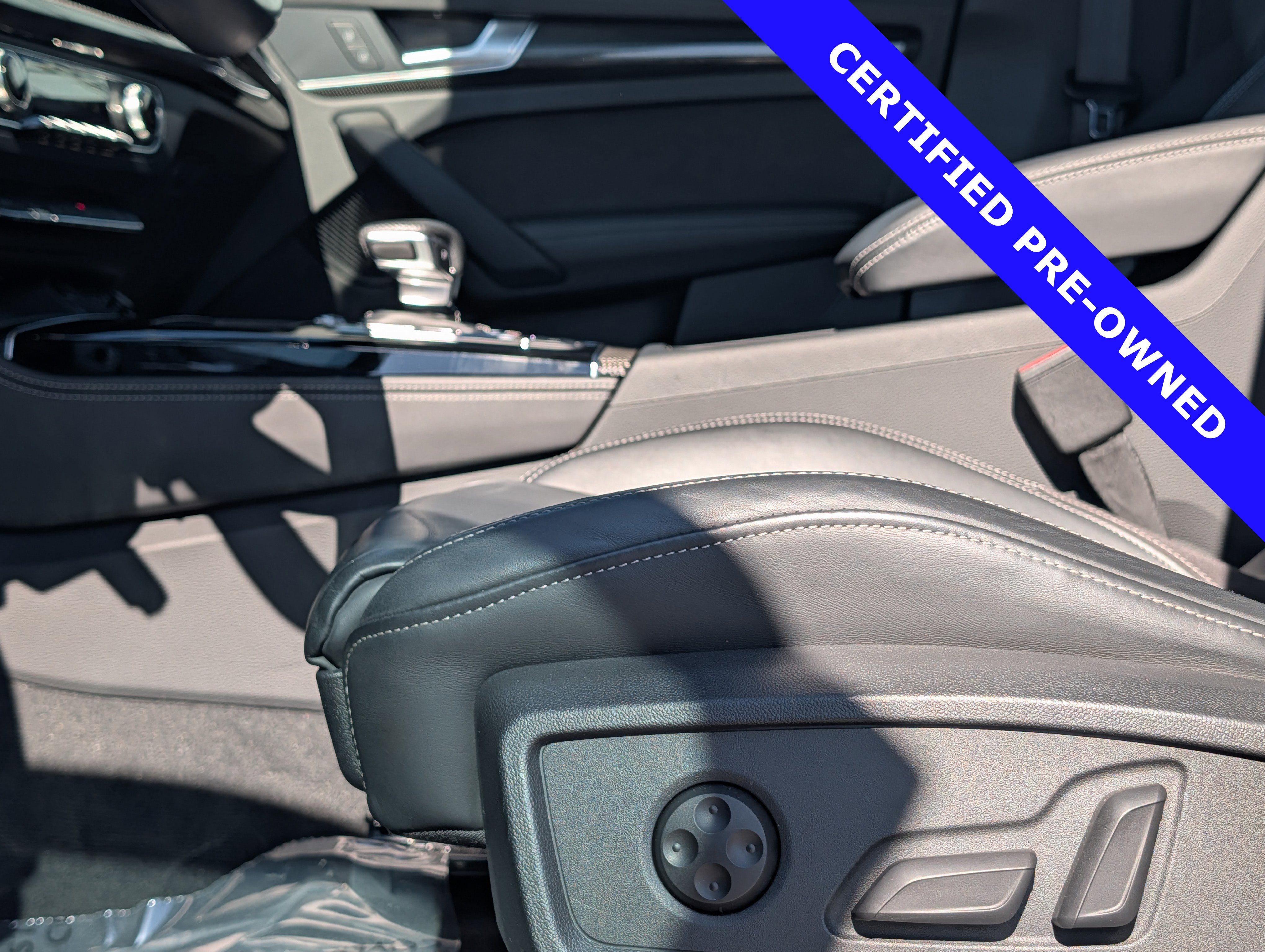 Used 2021 Audi SQ5 Premium Plus AWD/4WD image 22