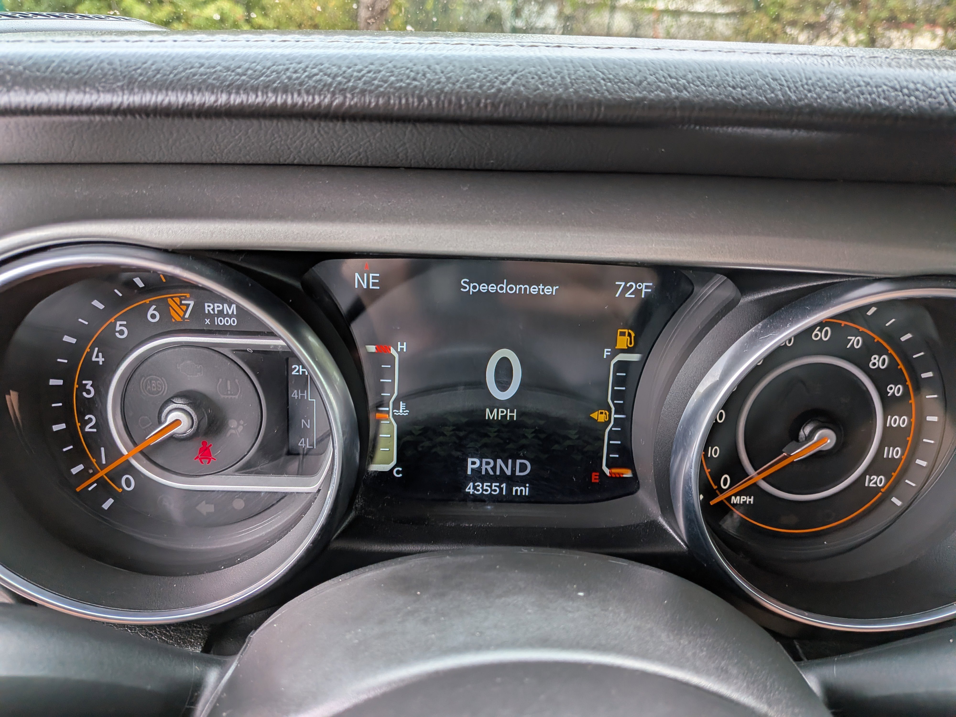 Used 2022 Jeep Gladiator Overland w/ Cold Weather Group image 26