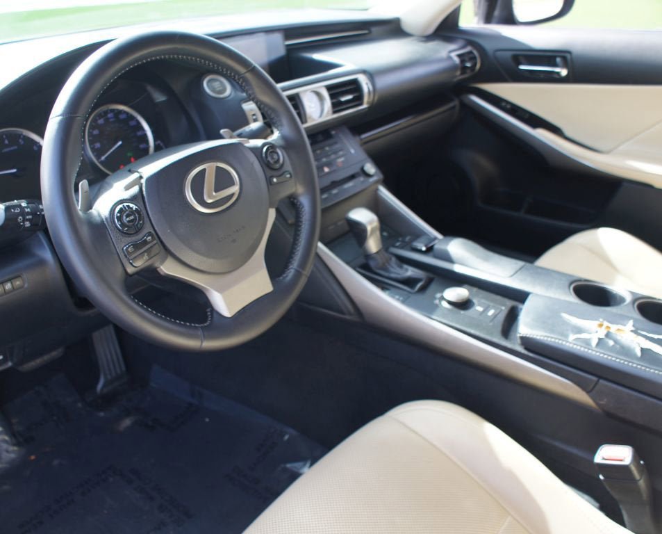 Used 2015 Lexus IS 250 w/ Navigation System Package RWD image 17
