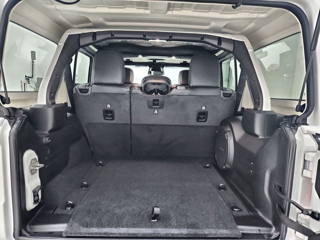 New 2026 Jeep Wrangler Sahara image 32