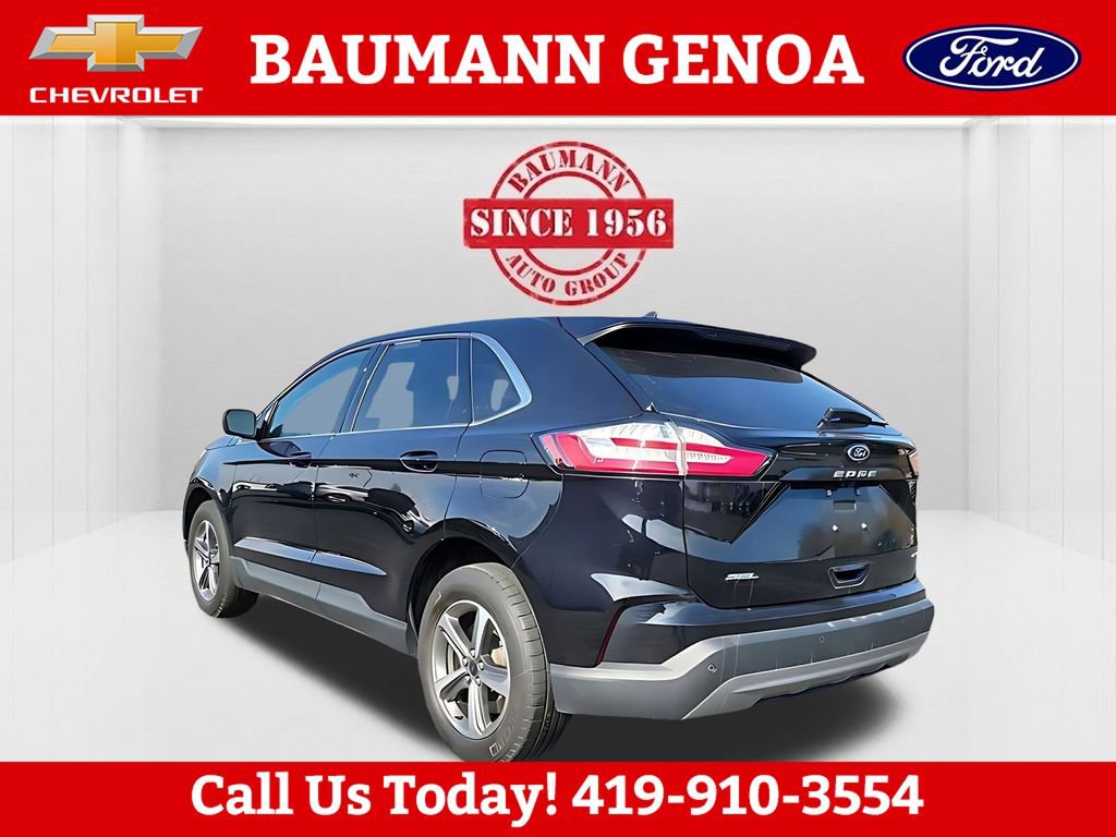 Used 2023 Ford Edge SEL w/ Convenience Package AWD/4WD image 3