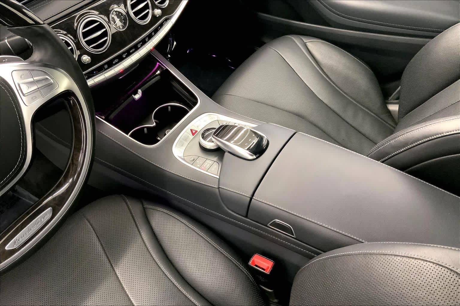 Used 2017 Mercedes-Benz S 550 Sedan image 26