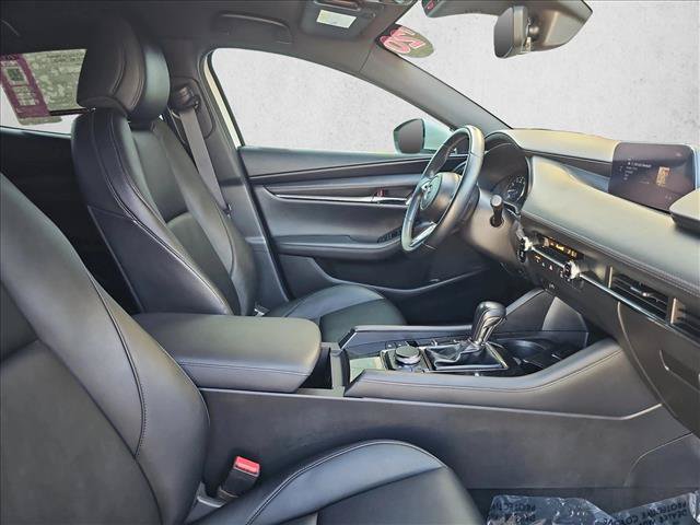 Used 2020 MAZDA MAZDA3 Hatchback w/ Preferred Package FWD image 23