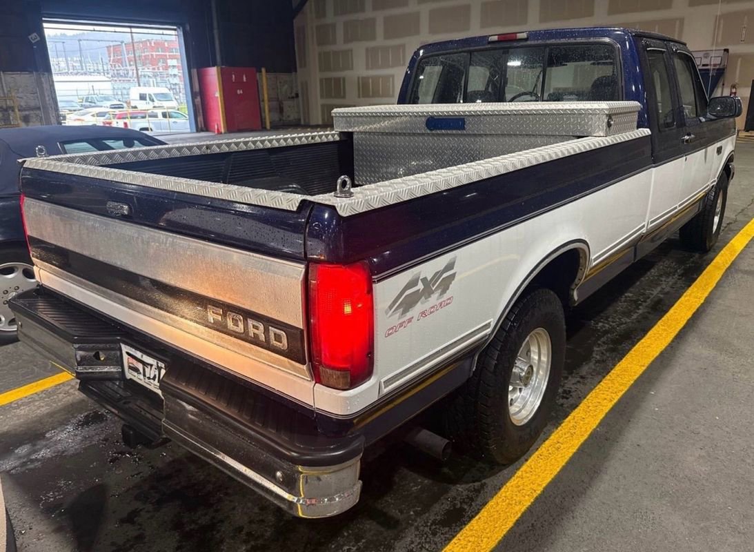 Used 1995 Ford F150 XLT image 4
