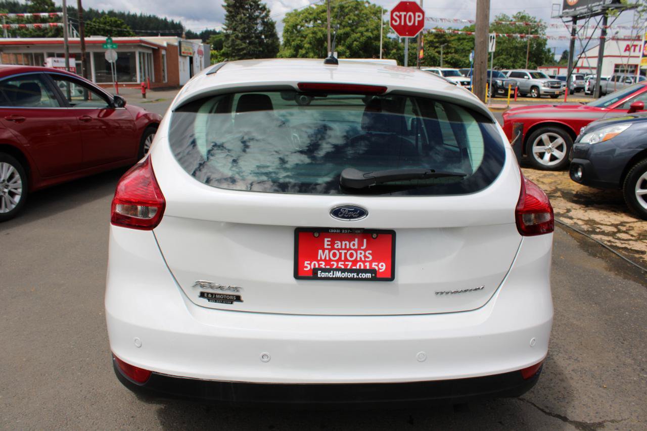 Used 2018 Ford Focus Titanium FWD image 5