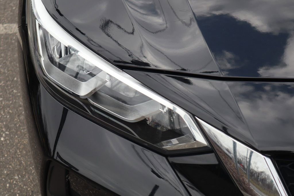 Certified 2022 Nissan Sentra SV w/ All-Weather Package image 12