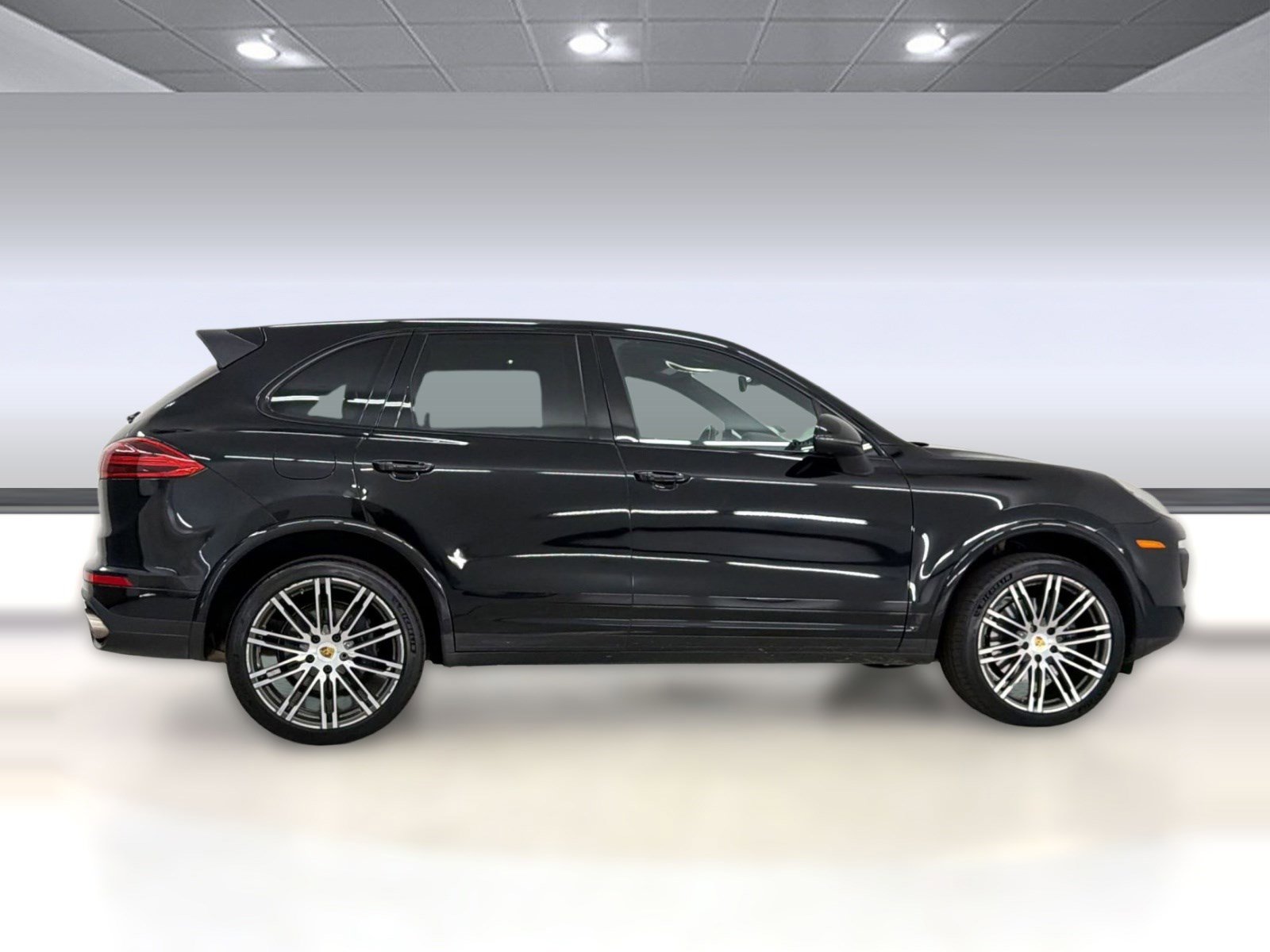 Used 2017 Porsche Cayenne AWD/4WD image 8