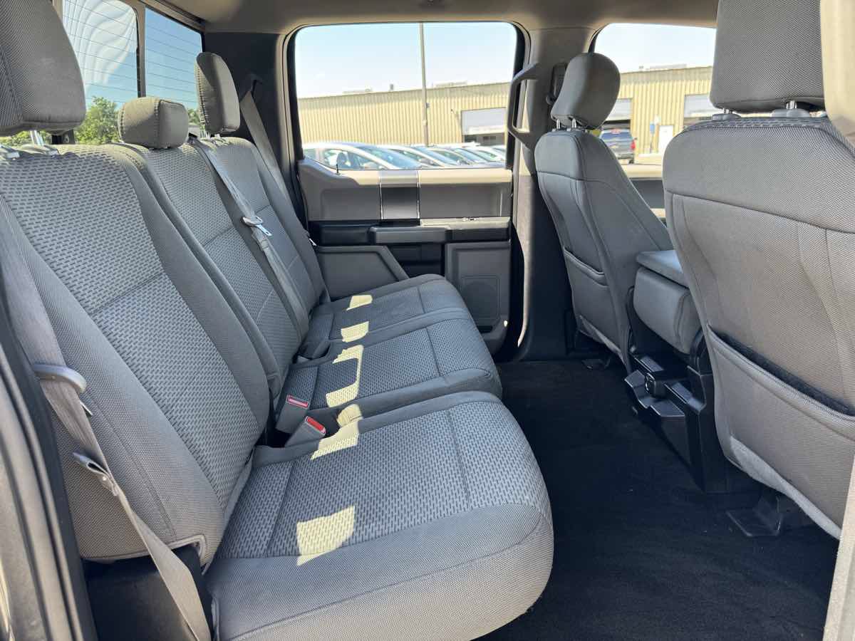 Used 2018 Ford F150 XLT w/ Equipment Group 302A Luxury AWD/4WD image 16