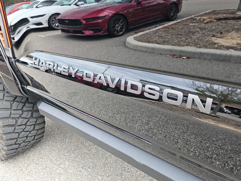 New 2026 Ford F250 Lariat w/ Black Appearance Package image 42