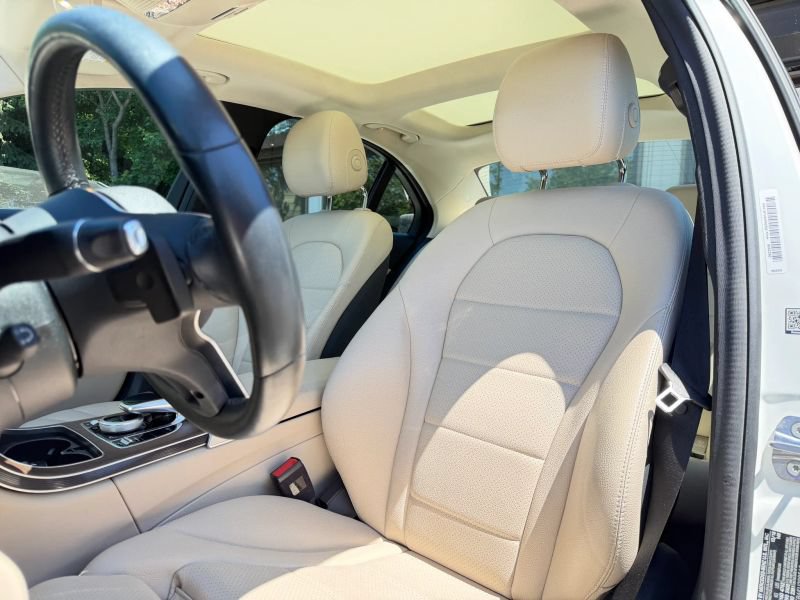 Used 2019 Mercedes-Benz C 300 4MATIC Sedan image 14