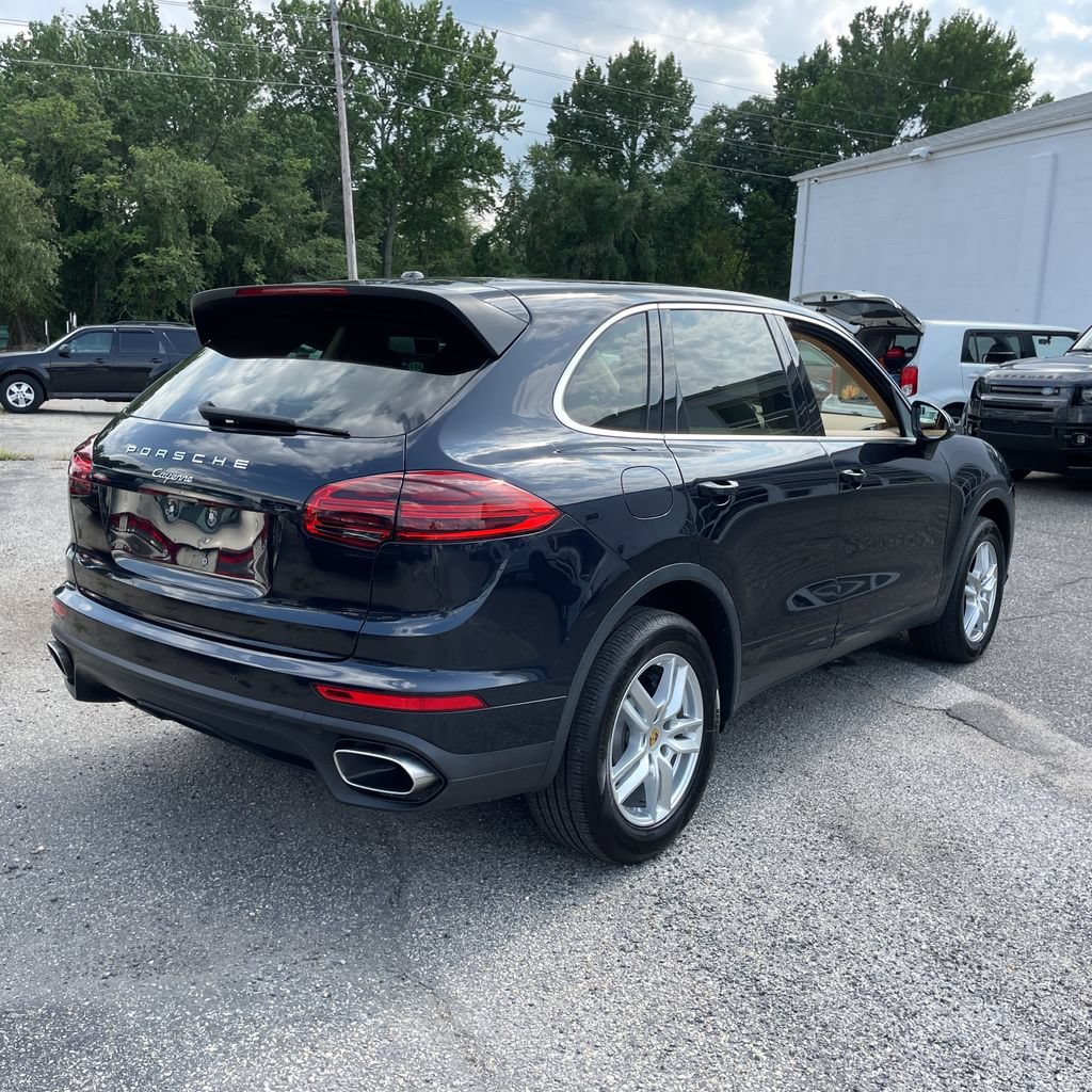 Used 2016 Porsche Cayenne AWD/4WD image 6