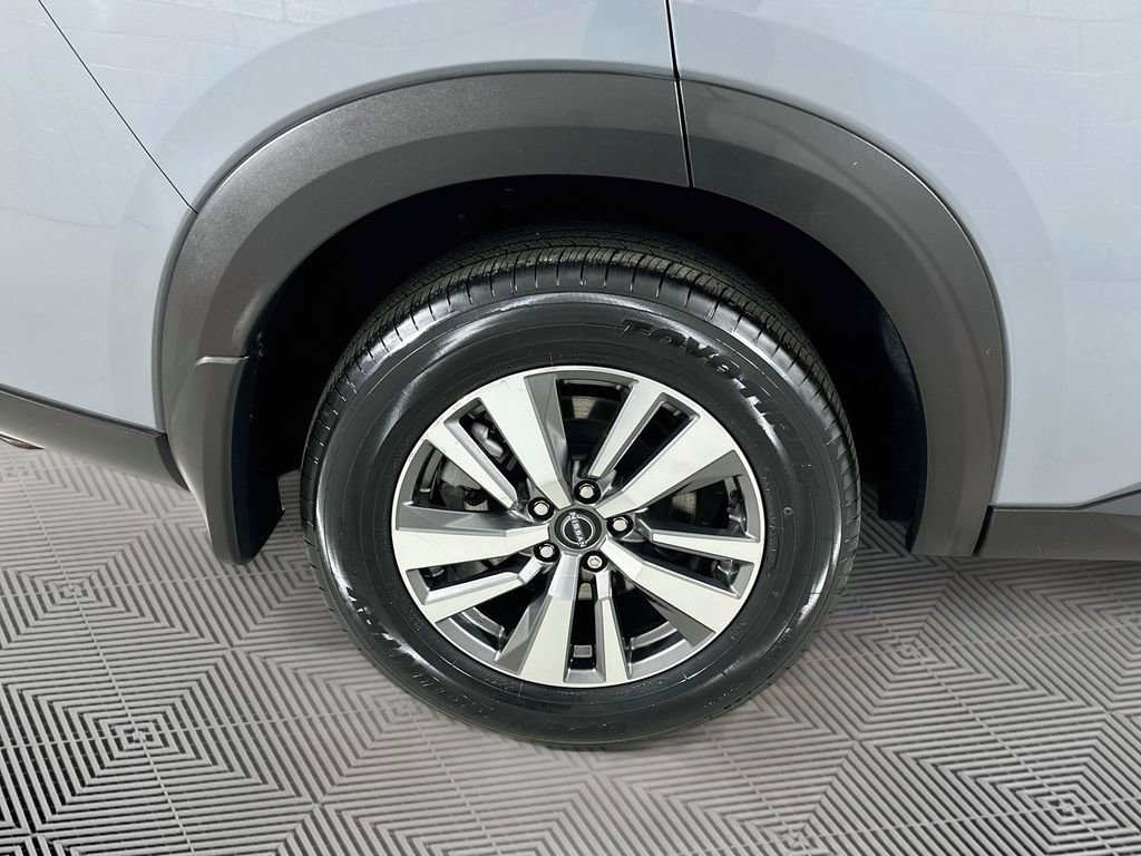 Used 2023 Nissan Pathfinder SL AWD/4WD image 30
