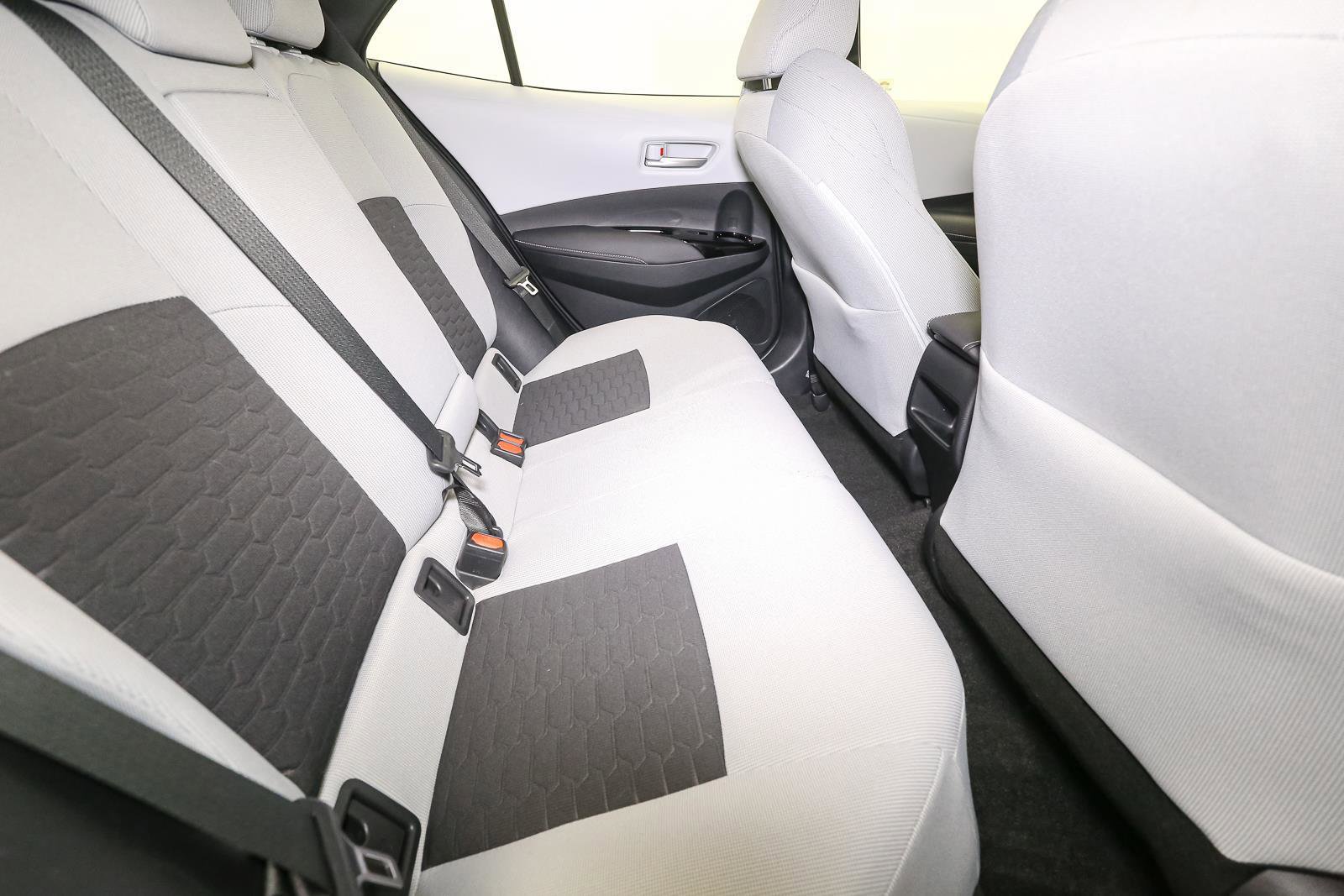 Used 2019 Toyota Corolla SE FWD image 21