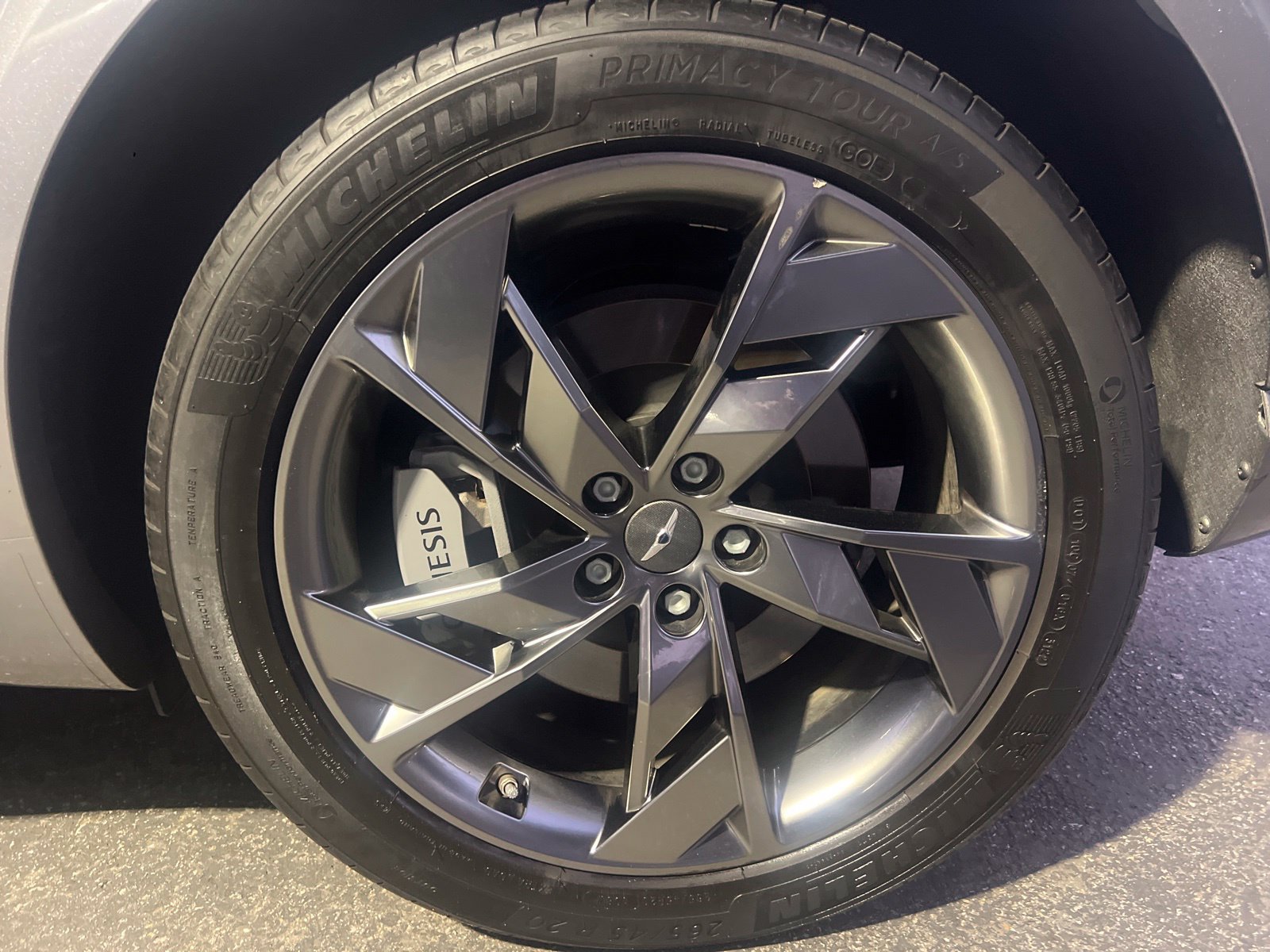 Used 2023 Genesis Electrified GV70 AWD/4WD image 31
