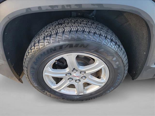 Used 2018 GMC Acadia SLE image 9