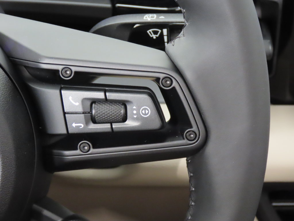 New 2026 Porsche Macan 4 Electric AWD/4WD image 23