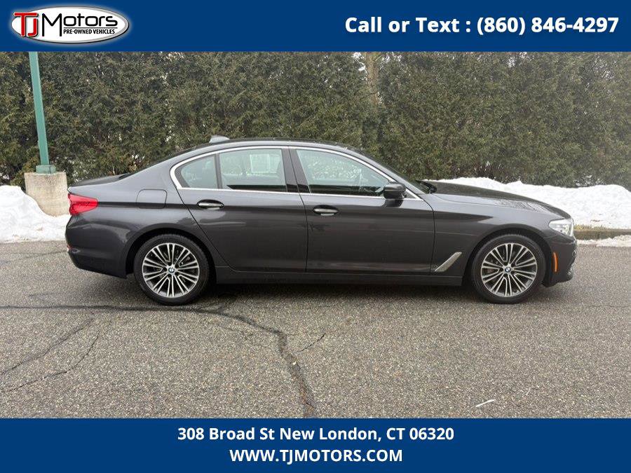 Used 2018 BMW 530i xDrive w/ Premium Package image 5