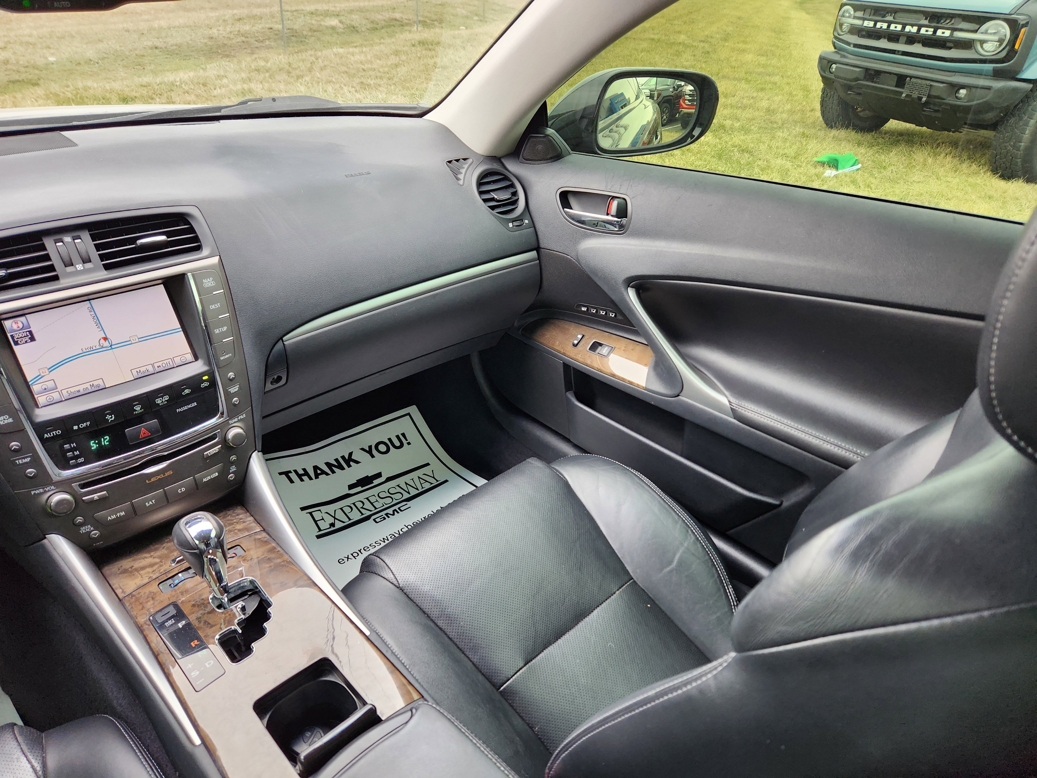 Used 2011 Lexus IS 250C w/ Luxury Pkg image 16
