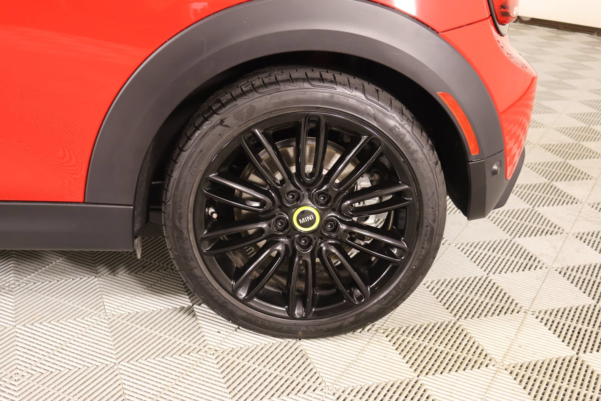 Used 2022 MINI Cooper SE FWD image 19