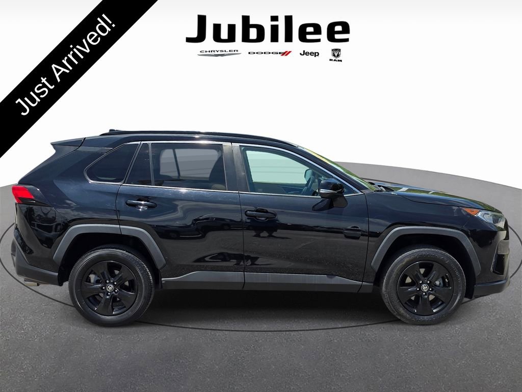 Used 2021 Toyota RAV4 XLE w/ Convenience Package FWD image 34