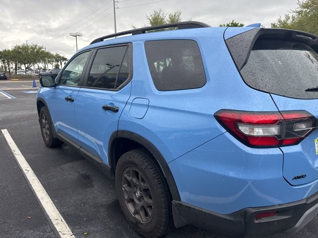 Used 2023 Honda Pilot TrailSport image 4