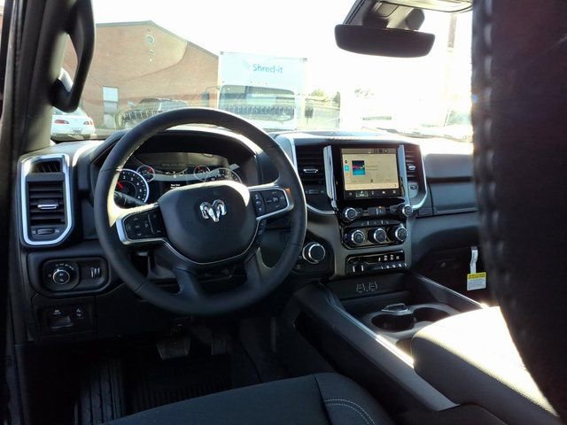 New 2026 RAM 1500 Big Horn AWD/4WD image 12
