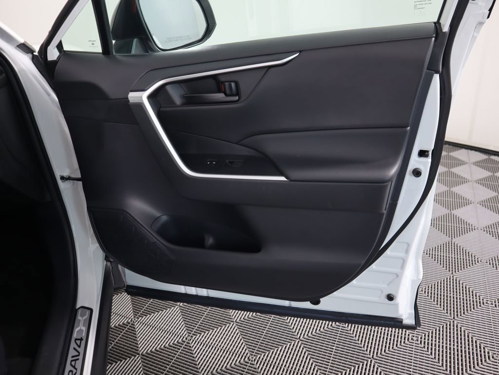Used 2023 Toyota RAV4 LE image 25