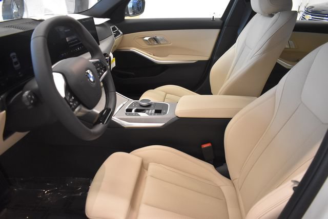 New 2026 BMW 330i xDrive Sedan w/ Convenience Package AWD/4WD image 22