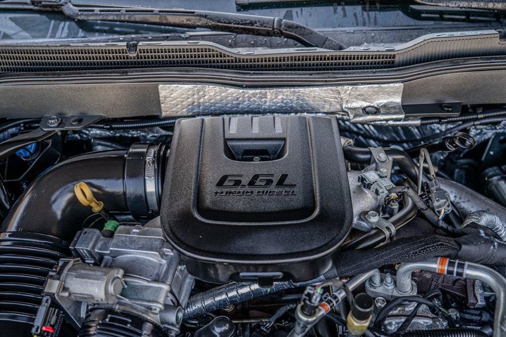 Used 2015 Chevrolet Silverado 2500 High Country w/ Duramax Plus Package AWD/4WD image 12