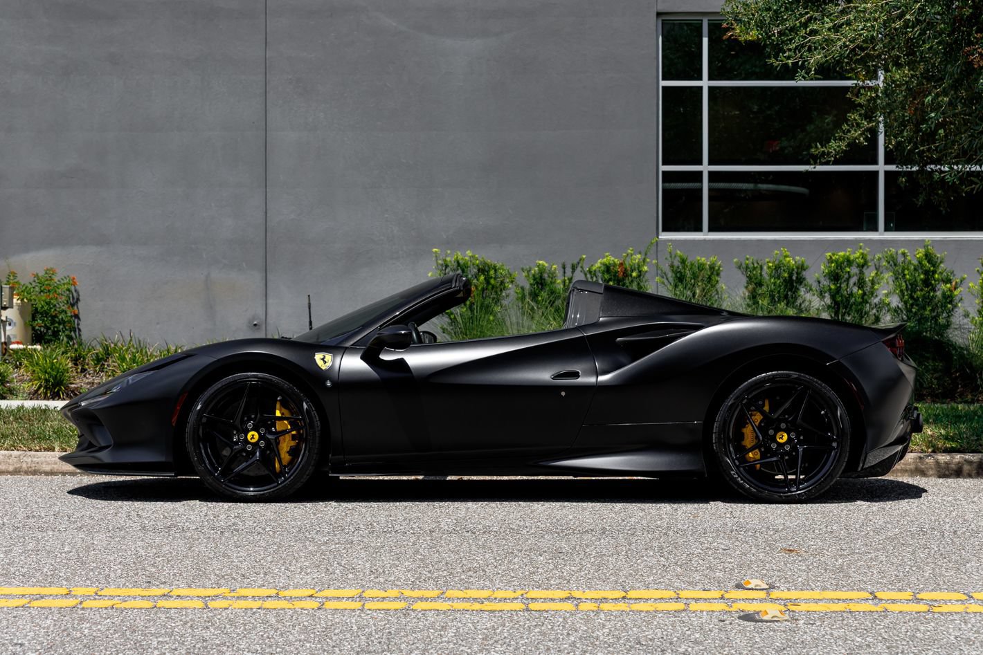 Used 2022 Ferrari F8 Tributo RWD image 27