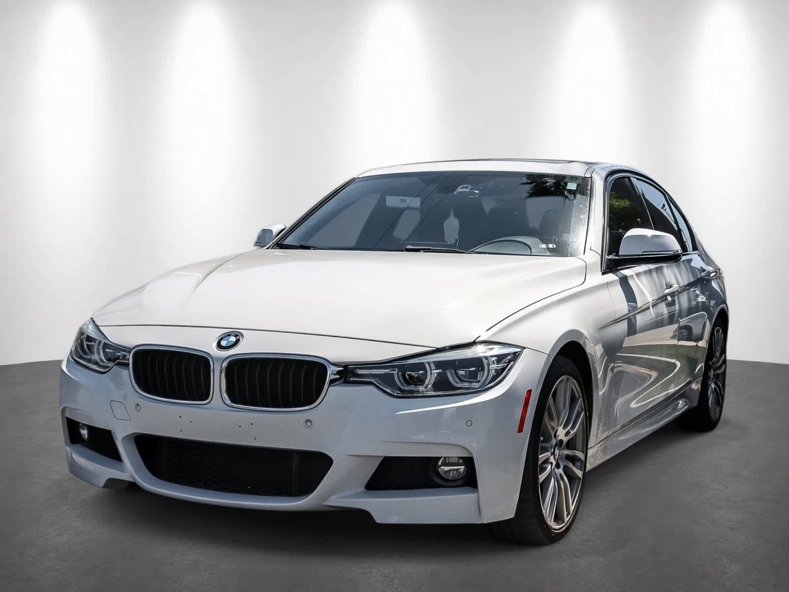 Used 2017 BMW 340i Sedan RWD image 1