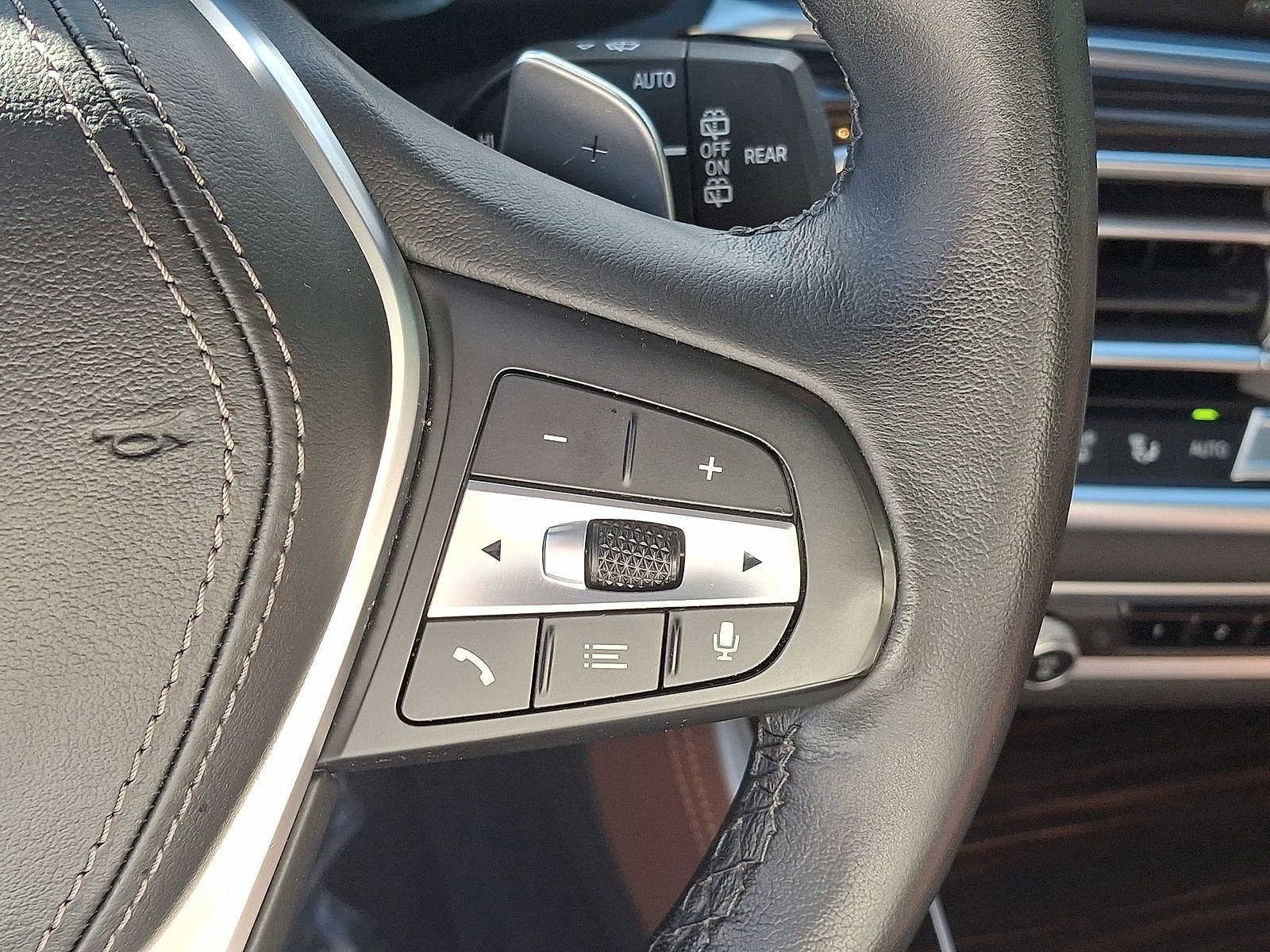 Used 2023 BMW X5 xDrive40i w/ Climate Comfort Package image 17