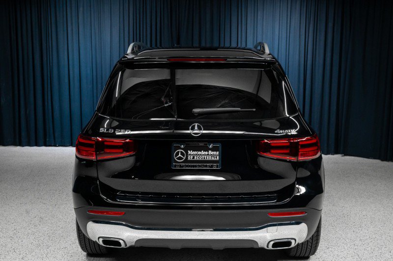 New 2026 Mercedes-Benz GLB 250 4MATIC image 8