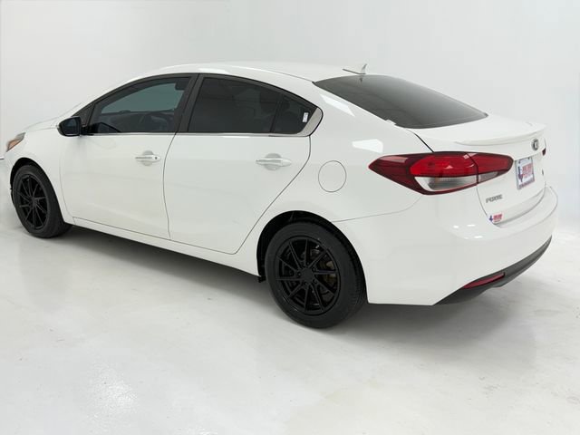 Used 2017 Kia Forte S w/ S Technology Package image 37