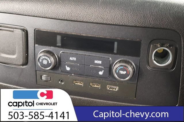 Used 2018 Chevrolet Tahoe Premier AWD/4WD image 33