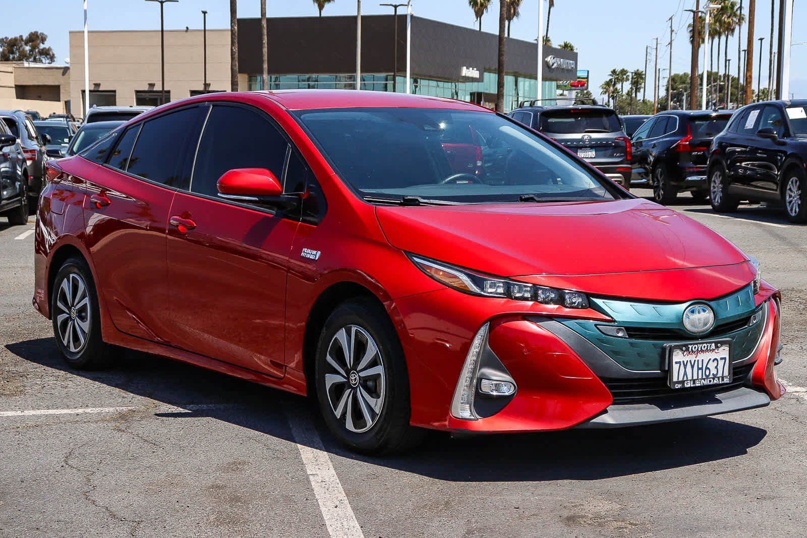 Used 2017 Toyota Prius Prime Advanced w/ Carpet Mat Package FWD image 3